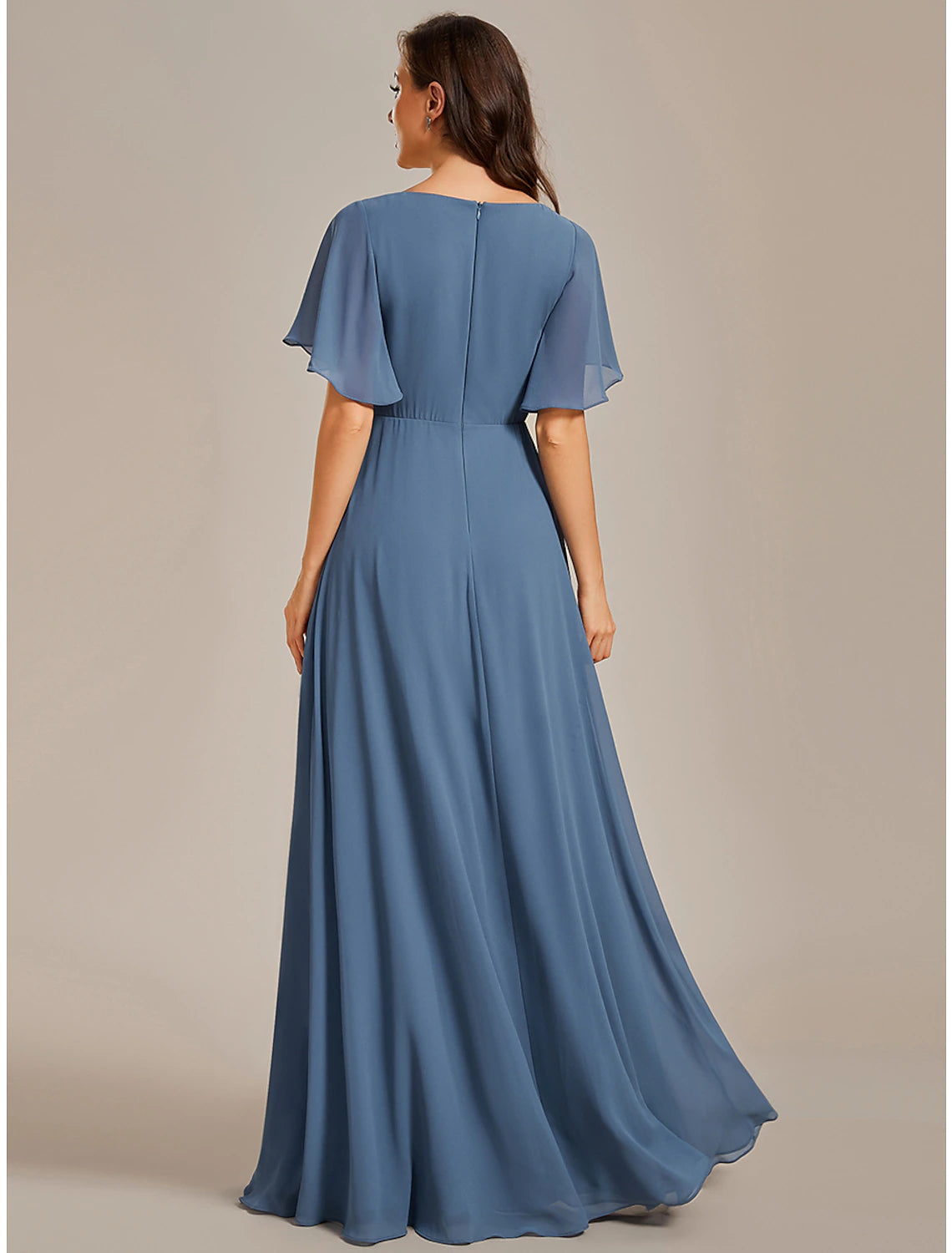 Vestido elegante de novia de corte A, para invitada, formal, de boda, con cola larga y mangas cortas, escote en V, de gasa con apliques fruncidos.