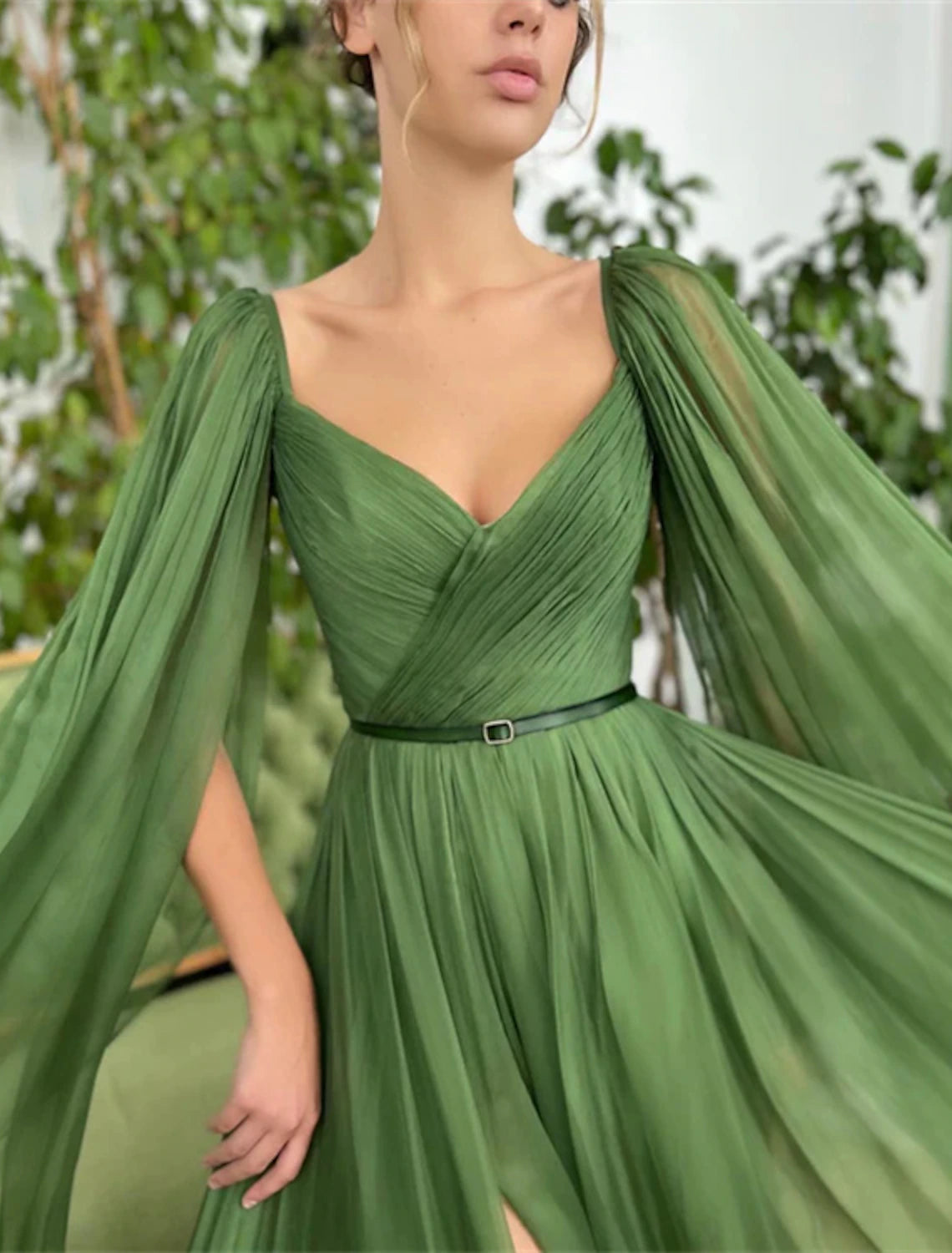 Vestido de noche de corte A, vestido largo para fiesta de boda, cola de corte, sin mangas, cuello en V, para invitada de boda de otoño, de gasa con fruncido