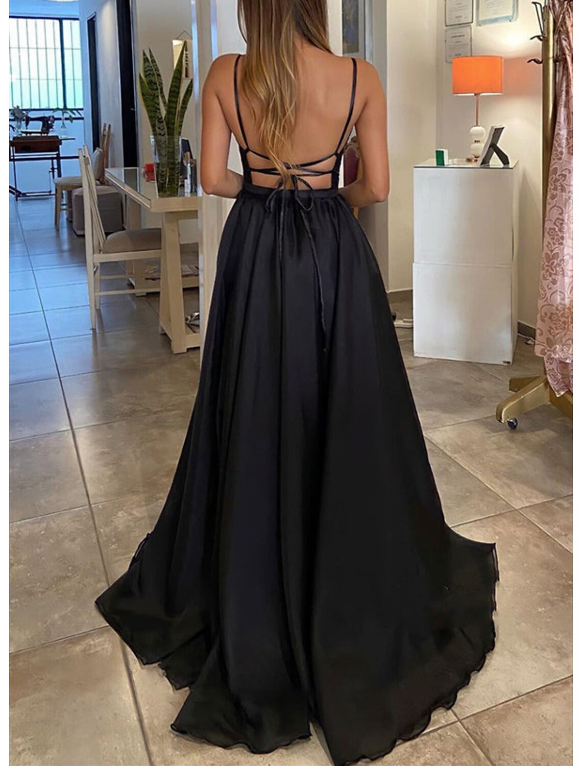 Vestidos de fiesta de corte A, brillantes y con brillo, para invitados de boda formales, cola de corte, sin mangas, tirantes finos, miércoles, Familia Addams, gasa con abertura de lentejuelas