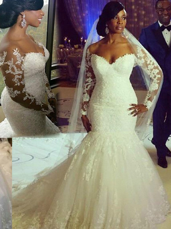 Vestidos de novia de tul con apliques y corte trompeta/sirena, mangas largas, escote corazón y cola larga