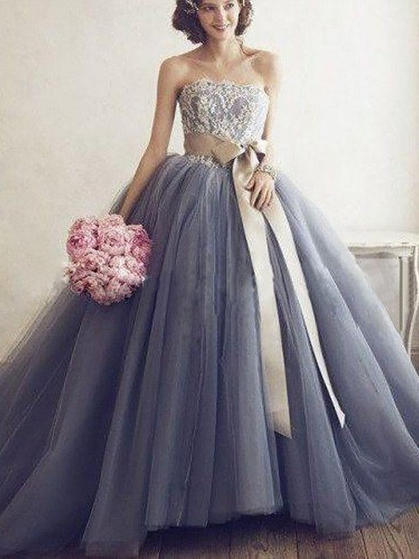 Ball Gown Sweetheart Sleeveless Applique Tulle Sweep/Brush Train Dresses