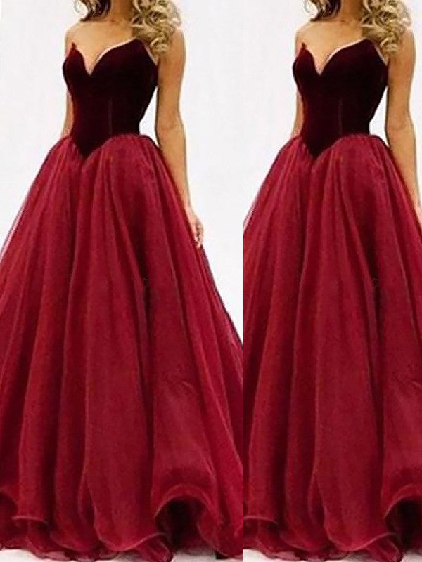 Vestidos de baile con escote corazón, sin mangas, de tul y hasta el suelo
