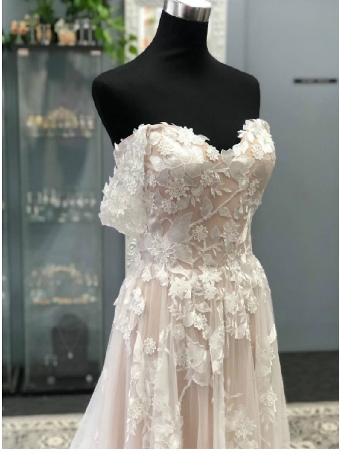 Vestidos de novia formales de playa, corte A, escote corazón, manga corta, cola de corte, encaje, con pliegues y apliques