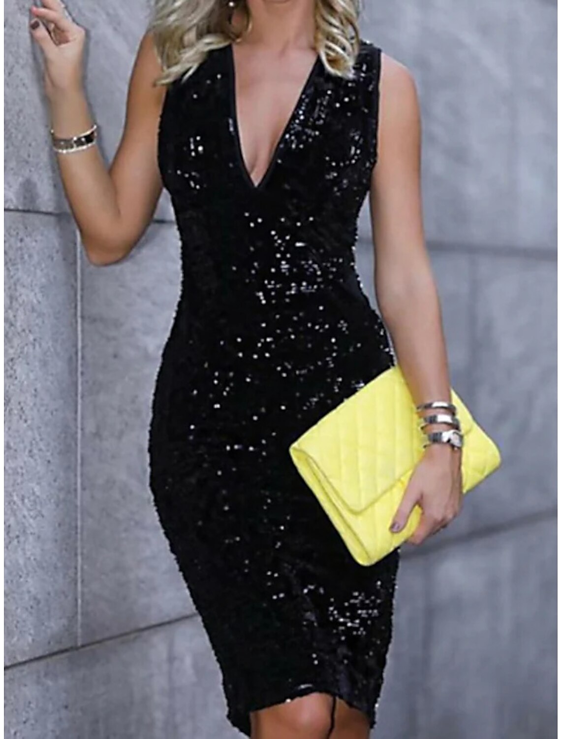 Vestido de novia con corte tubo/columna, con brillo y destellos, para fiesta de bodas, semiformal, largo hasta la rodilla, sin mangas, cuello en V, con lentejuelas, color puro