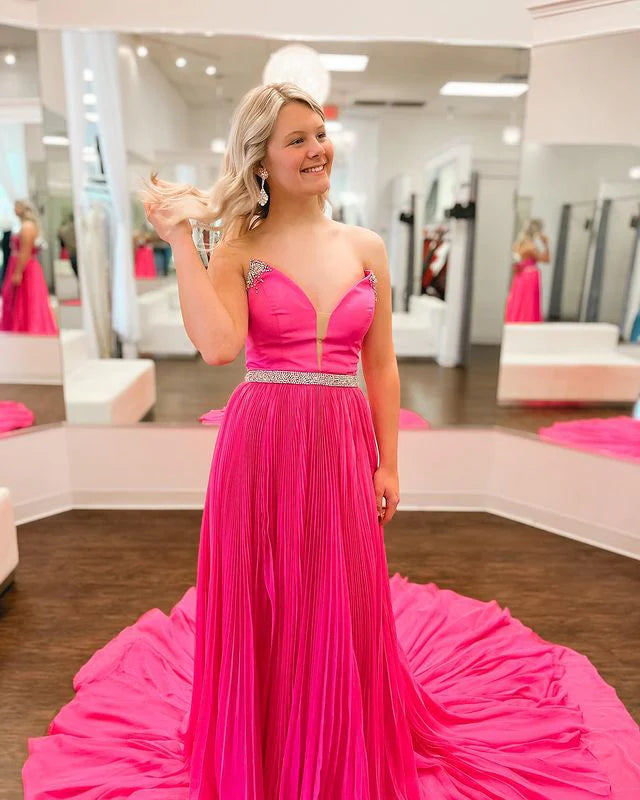 Vestido de noche de gasa con escote en A, espalda descubierta, largo, con corpiño de cuentas y abertura lateral