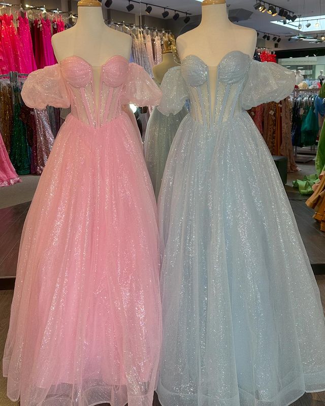 Vestidos de fiesta de organza con escote en A y cuentas en forma de corazón y hombros descubiertos