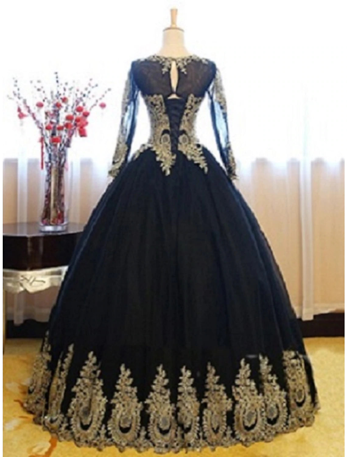 Ball Gown Prom Black Dress Vintage Dress Halloween Floor Length Long Sleeve Jewel Neck Lace with Appliques
