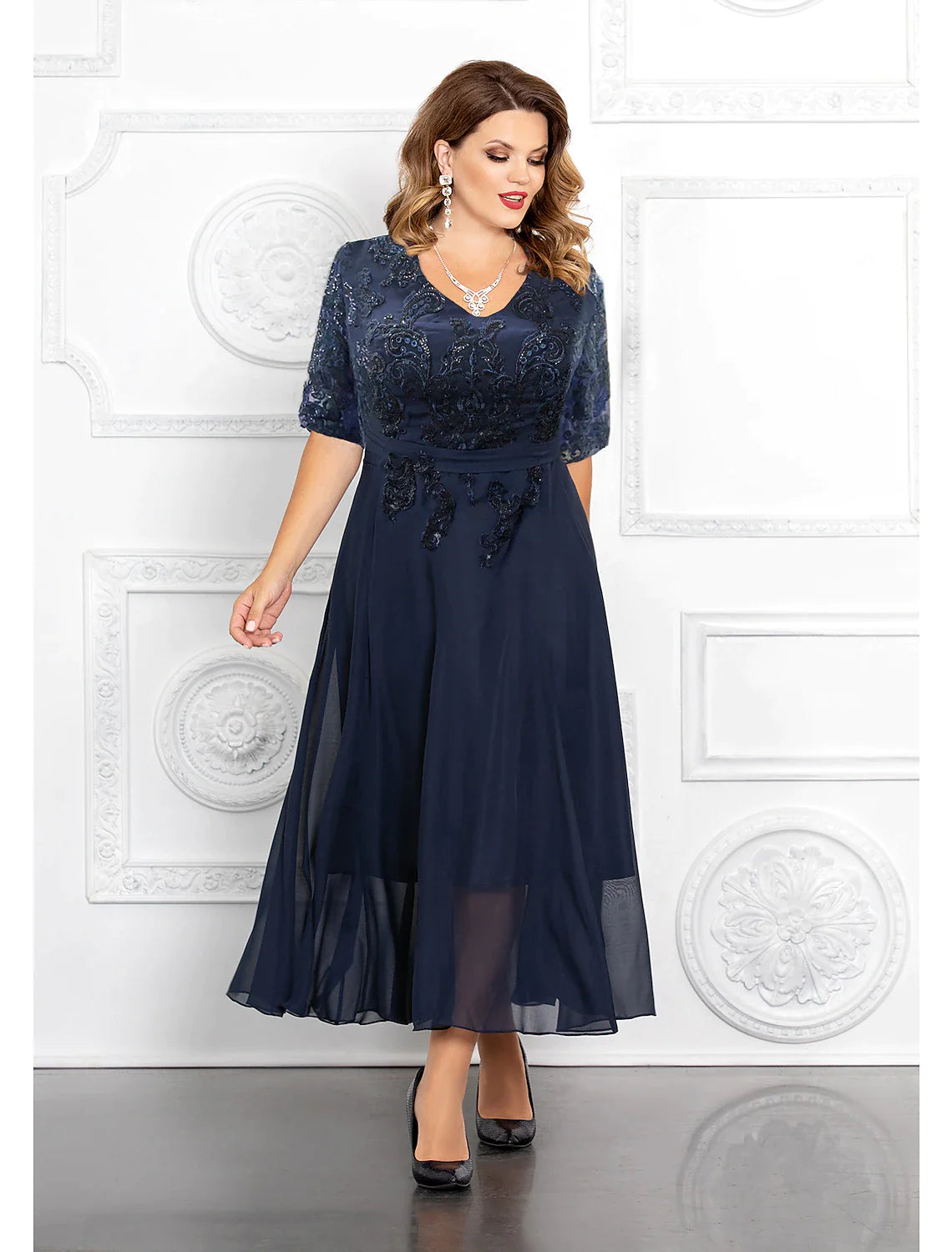 Vestido de madre de la novia de corte A, talla grande, elegante, escote en V, largo hasta los tobillos, de gasa con lentejuelas, media manga y apliques