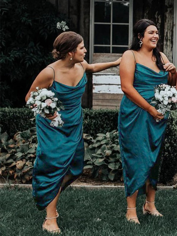 Vestidos de dama de honor de corte tubo/columna, de satén tipo seda, fruncidos, con tirantes finos, sin mangas y hasta los tobillos