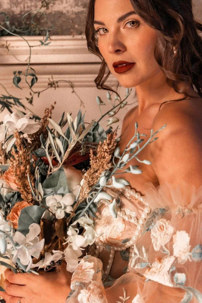 Vestidos de fiesta de tul con mangas largas y corte A con apliques y perlas
