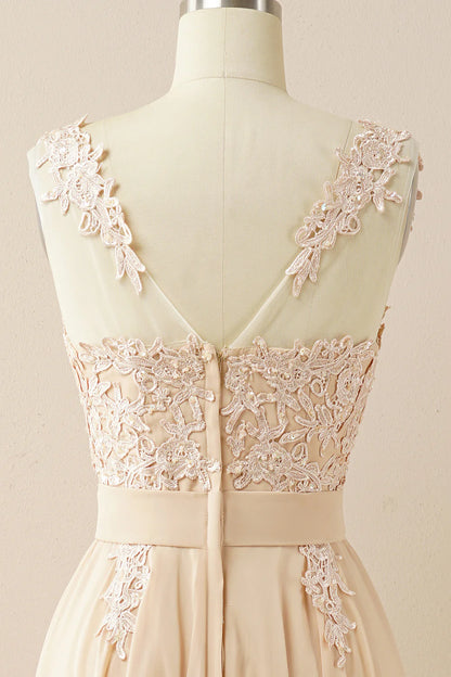 Vestido de fiesta de gasa con cuentas y escote barco 