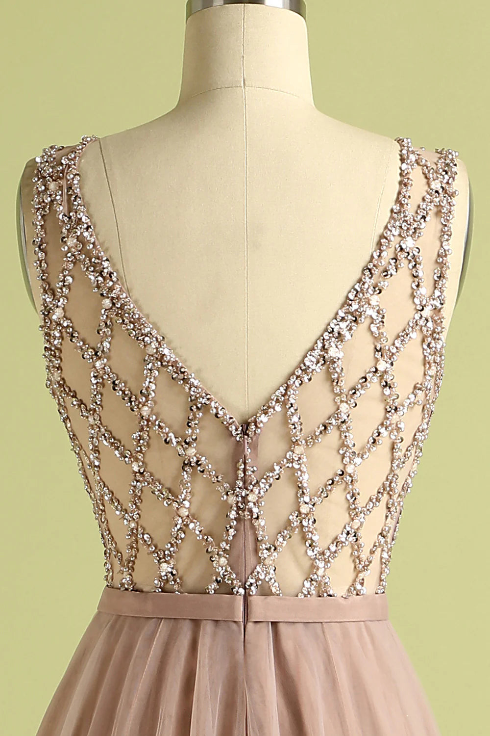 Vestido de fiesta con cuentas de tul 