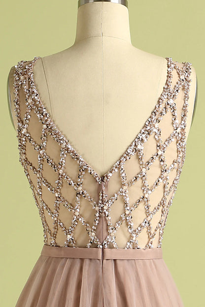 Vestido de fiesta con cuentas de tul 