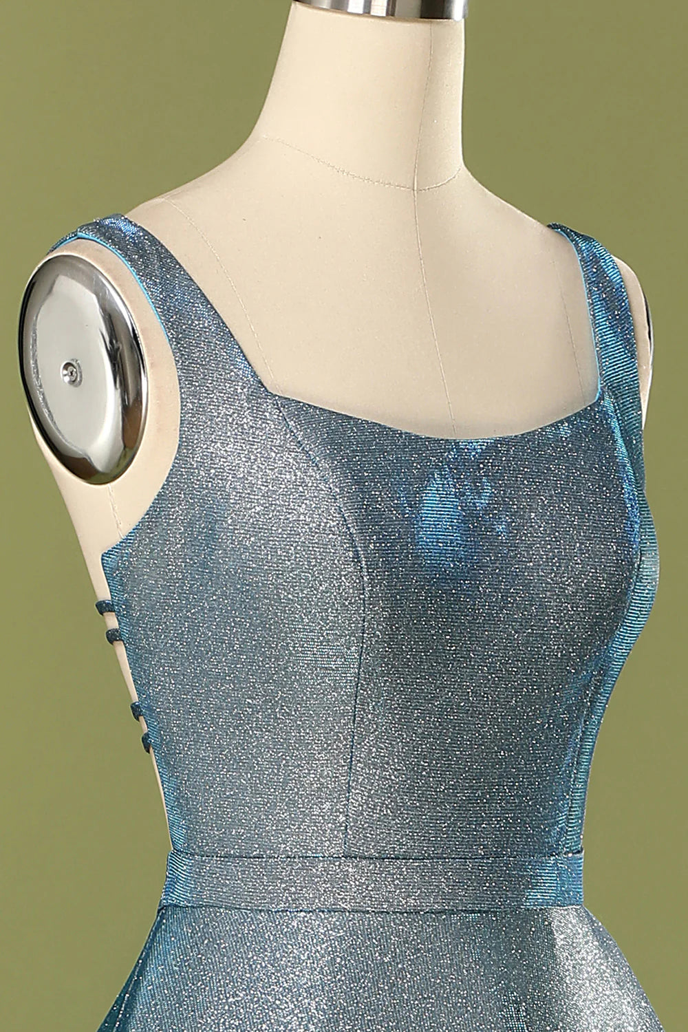 Vestido de fiesta largo con espalda abierta y brillo azul 