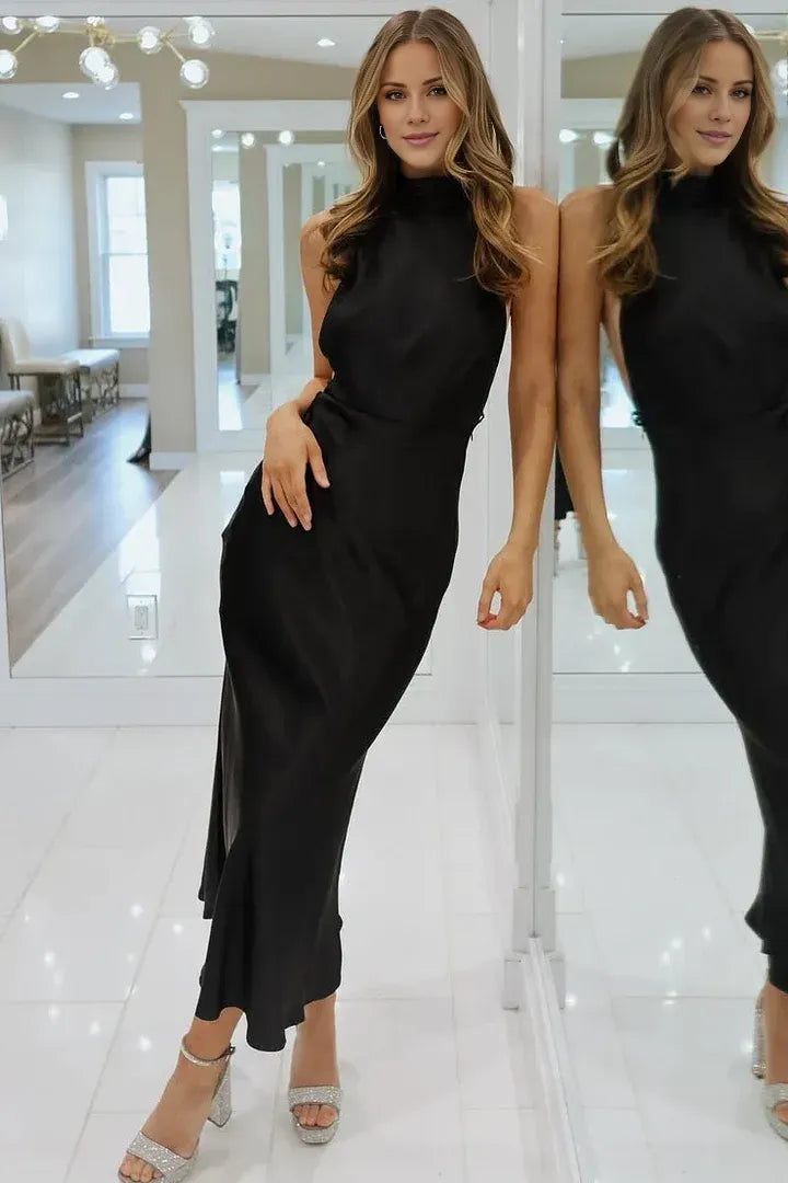 Vestido largo de fiesta Amzcw elegante de satén negro con cuello halter, plisado y sin mangas