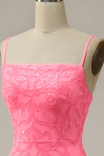 Vestido de fiesta con lentejuelas y purpurina en color rubor 