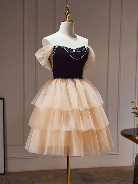Sukienka na studniówkę Amzcw A-Line Sweetheart Neck Tulle Champagne Short Prom Dress w kolorze szampańskim w sklepie