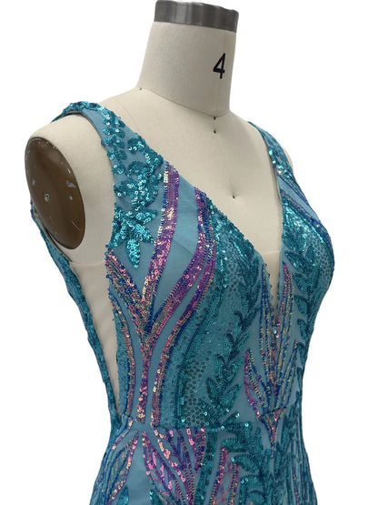 Suknia balowa w kształcie trąbki/syreny z dekoltem w serek, bez rękawów i długości do ziemi, z kwiatowym wzorem i cekinami