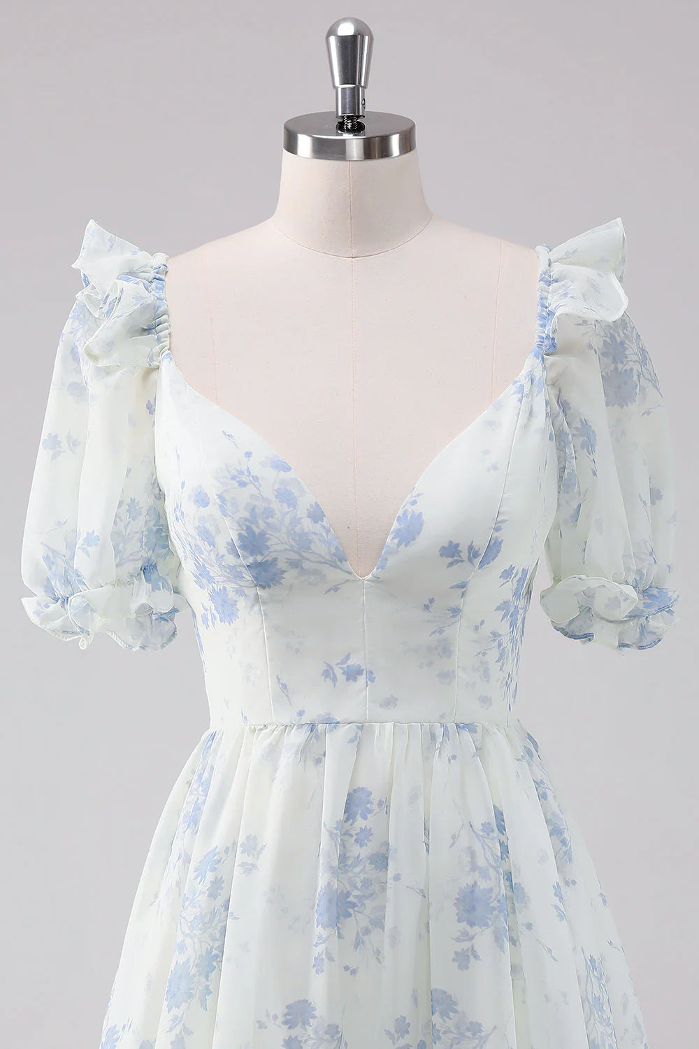 Amzcw Light Blue Floral Short Homecoming Dress with Short Sleeves