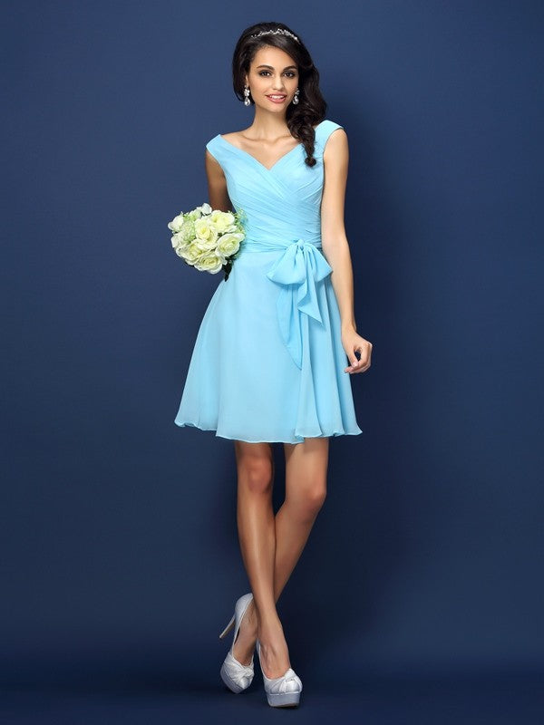 Vestidos de dama de honor cortos de gasa, corte A/princesa, escote en V, pliegues, lazo, sin mangas