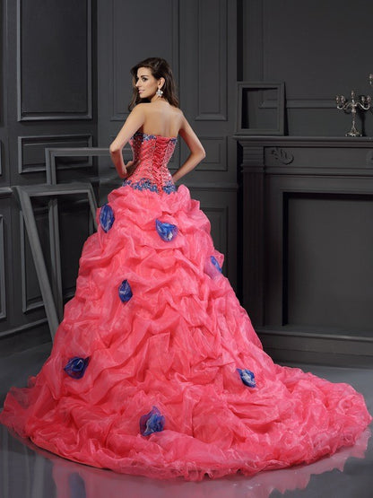 Vestidos de quinceañera largos de organza sin mangas con escote en forma de corazón y cuentas