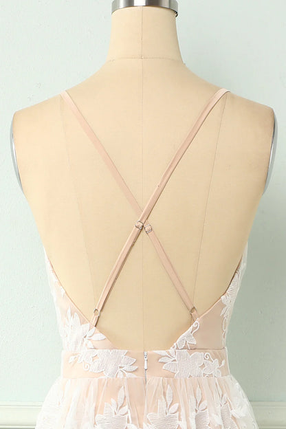 Vestido de fiesta blanco con tirantes finos