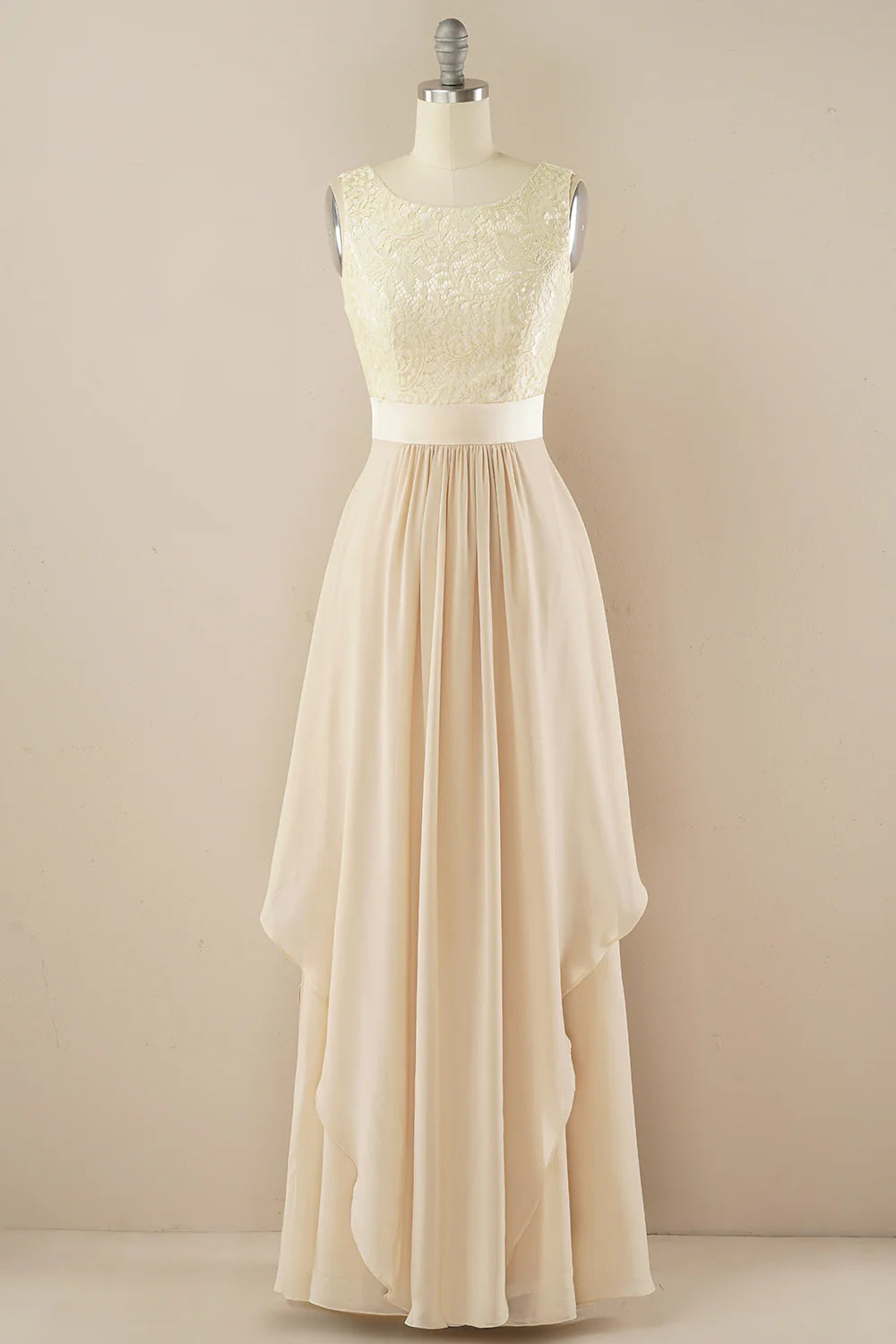 Vestido largo de fiesta de encaje 