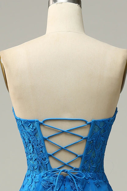 Vestido de fiesta largo azul real con escote corazón y espalda cruzada 