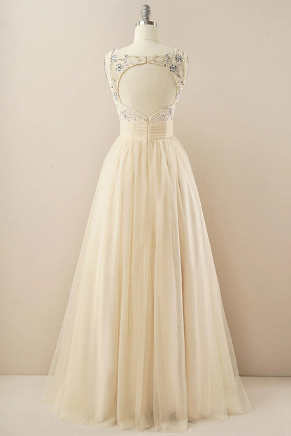 Vestido de fiesta de tul burdeos 