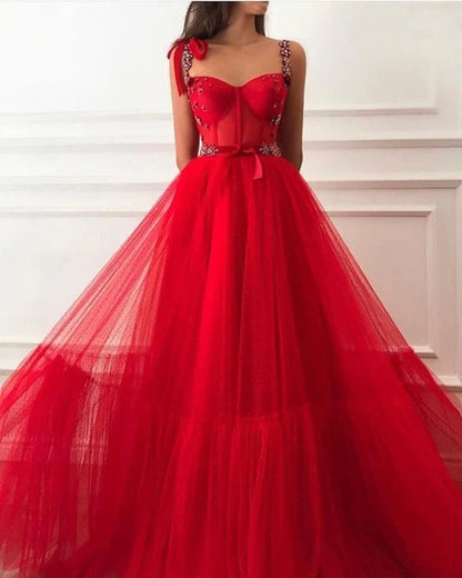 Vestidos de fiesta militares con cuentas y corte en A, tirantes de tul y escote corazón 