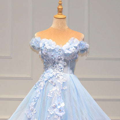 Vestidos de fiesta de tul con escote en forma de corazón y encaje, de corte A, en azul, con hombros descubiertos 