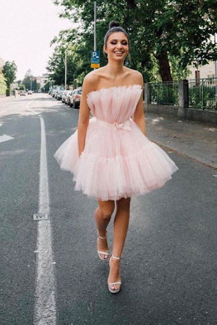 Vestido de cóctel de tul rosa por encima de la rodilla con lazo y corte en A 