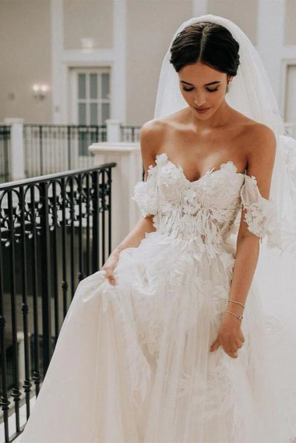 Vestidos de novia económicos de tul con escote en forma de corazón, mangas cortas y apliques 