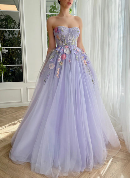 Vestidos de noche largos de tul con escote en forma de corazón y flores 3D 
