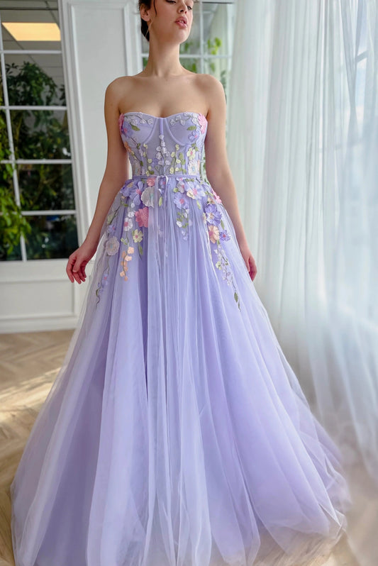 Vestidos de noche largos de tul con escote en forma de corazón y flores 3D 