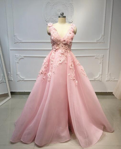 A line Pink V Neck Prom Dresses with Slit Lace Appliques Prom Gowns
