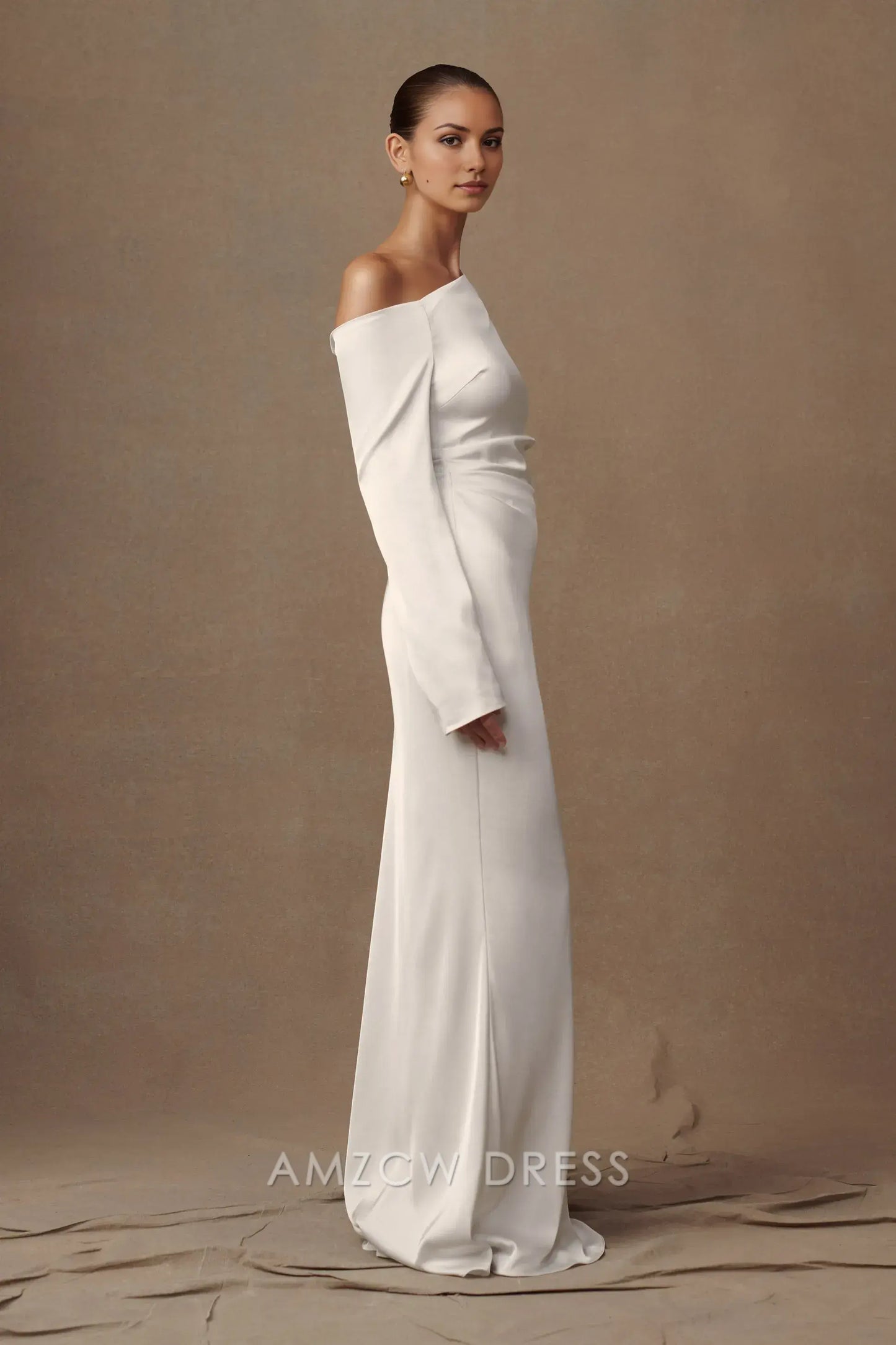 Amzcw Elegant Asymmetric One - Shoulder Satin Gown with Long Sleeves: A Minimalist Masterpiece for Formal Affairs
