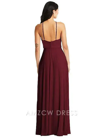 Elegante vestido largo burdeos con cuello halter y abertura lateral de Amzcw: un encanto sofisticado para ocasiones especiales. 