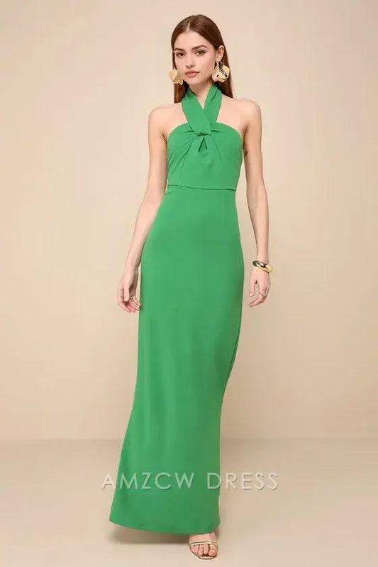 Vestido largo verde elegante y hipnótico con cuello halter y espalda descubierta de Amzcw. 