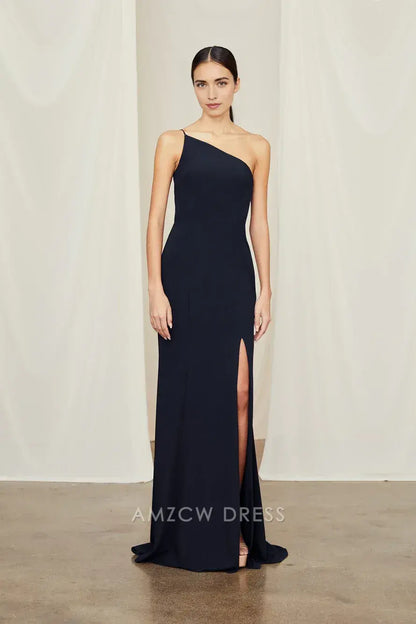 Vestido largo negro elegante de un solo hombro con abertura lateral de Amzcw. 