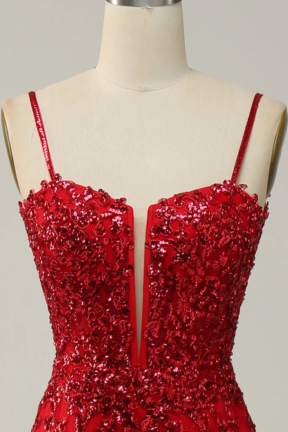 Vestido de fiesta largo de sirena con tirantes finos y lentejuelas negras y abertura frontal 