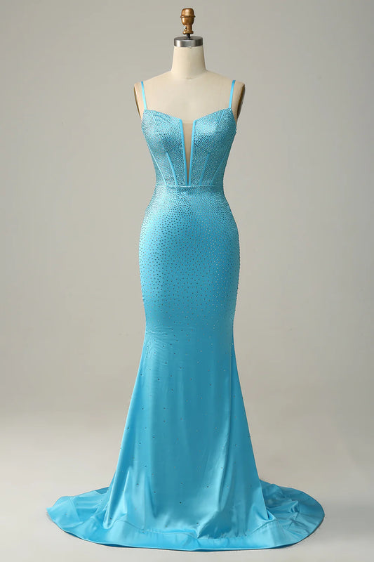 Vestido de fiesta de sirena con tirantes finos y cuentas azules 