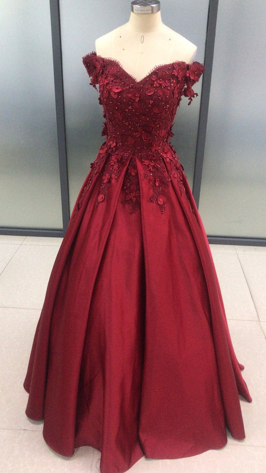 Ball Gown Red Lace Appliques Prom Dresses Off the Shoulder Quinceanera Dresses