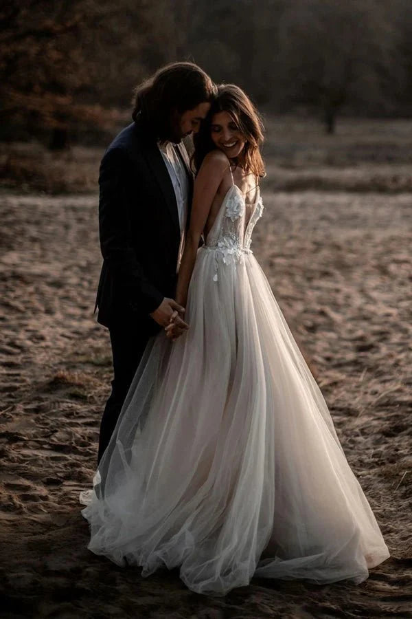 Beach Wedding Dresses Spaghetti Straps Tulle With Applique A Line Open Back