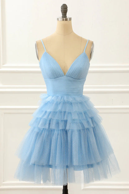 Vestidos cortos de fiesta con escote en V y tirantes finos, vestido perfecto para una fiesta de quinceañera. 