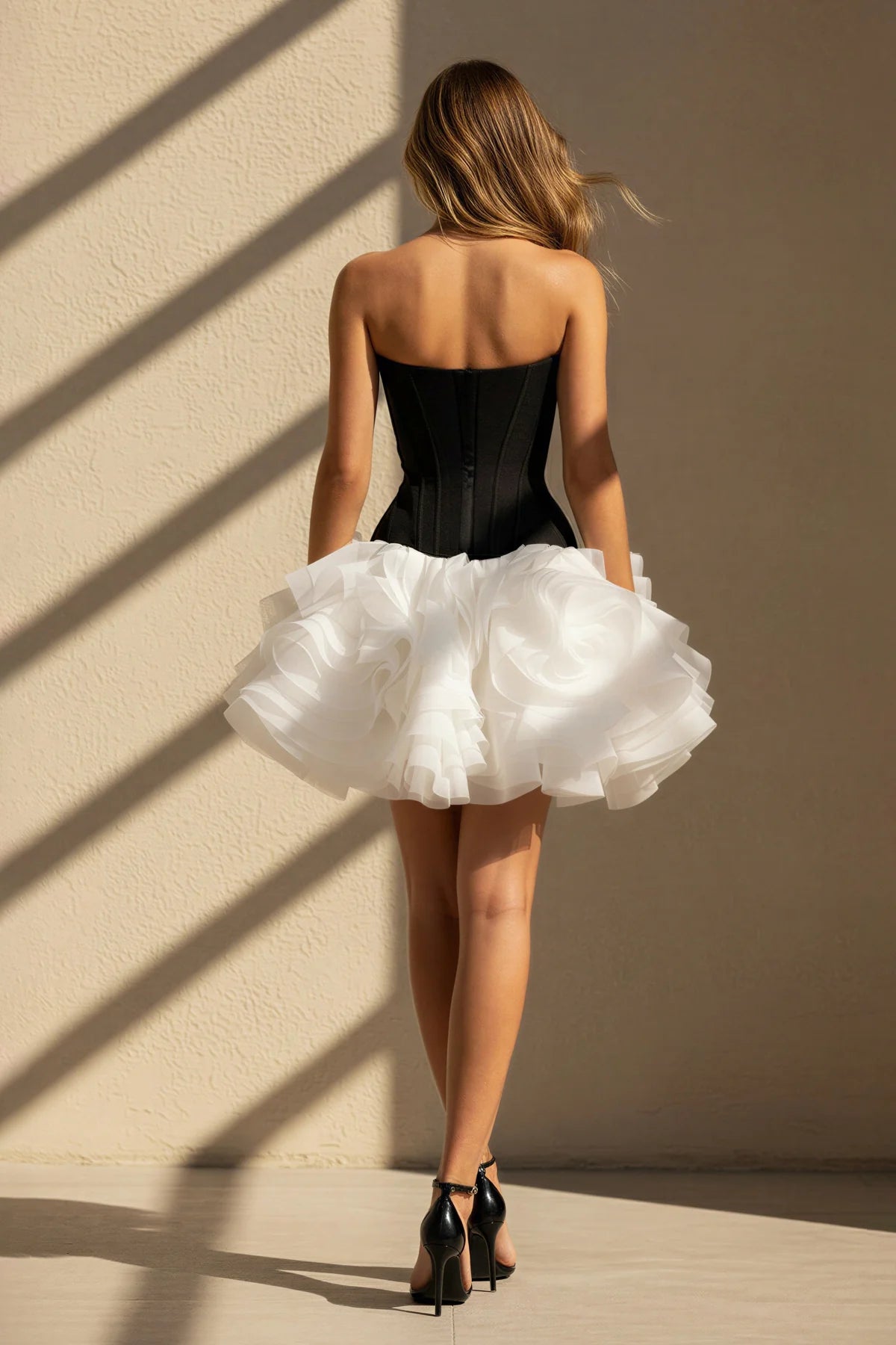 Black And White Strapless Sweetheart Corset Ruffled Tulle Mini Homecoming Dress