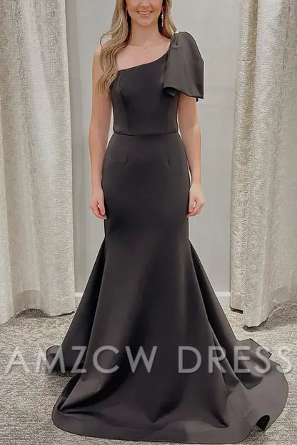 Vestido de fiesta largo de sirena sin mangas de satén con lazo y un hombro negro Amzcw con cola