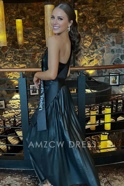 Vestido de fiesta largo plisado con escote redondo y corte A sin tirantes negro de Amzcw