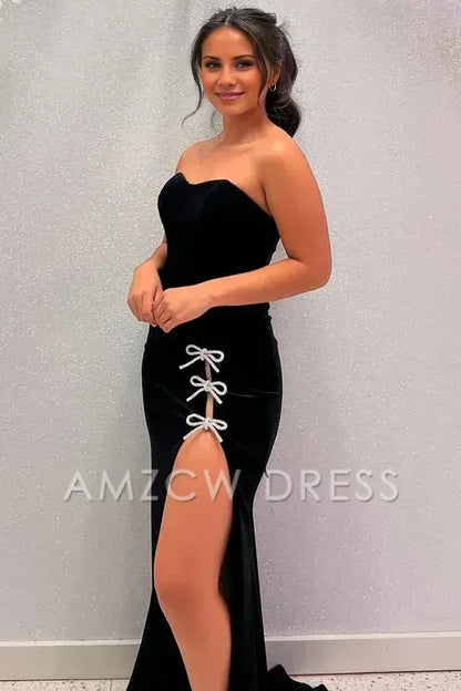 Vestido de fiesta largo Amzcw de terciopelo negro sin tirantes, corte sirena, abertura lateral y lazo