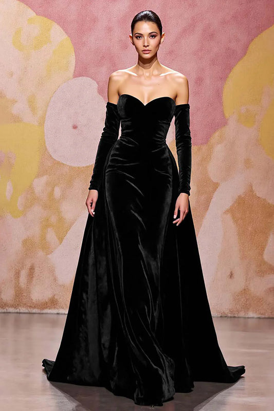 Black Velvet Off-the-Shoulder Sweetheart Neckline Ball Gown Maxi Prom Dress with Detachable Sleeves and Train